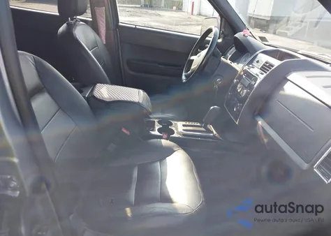 2008 Ford Escape Limited z USA, uszkodzony, nr VIN 1FMCU94138KE03023